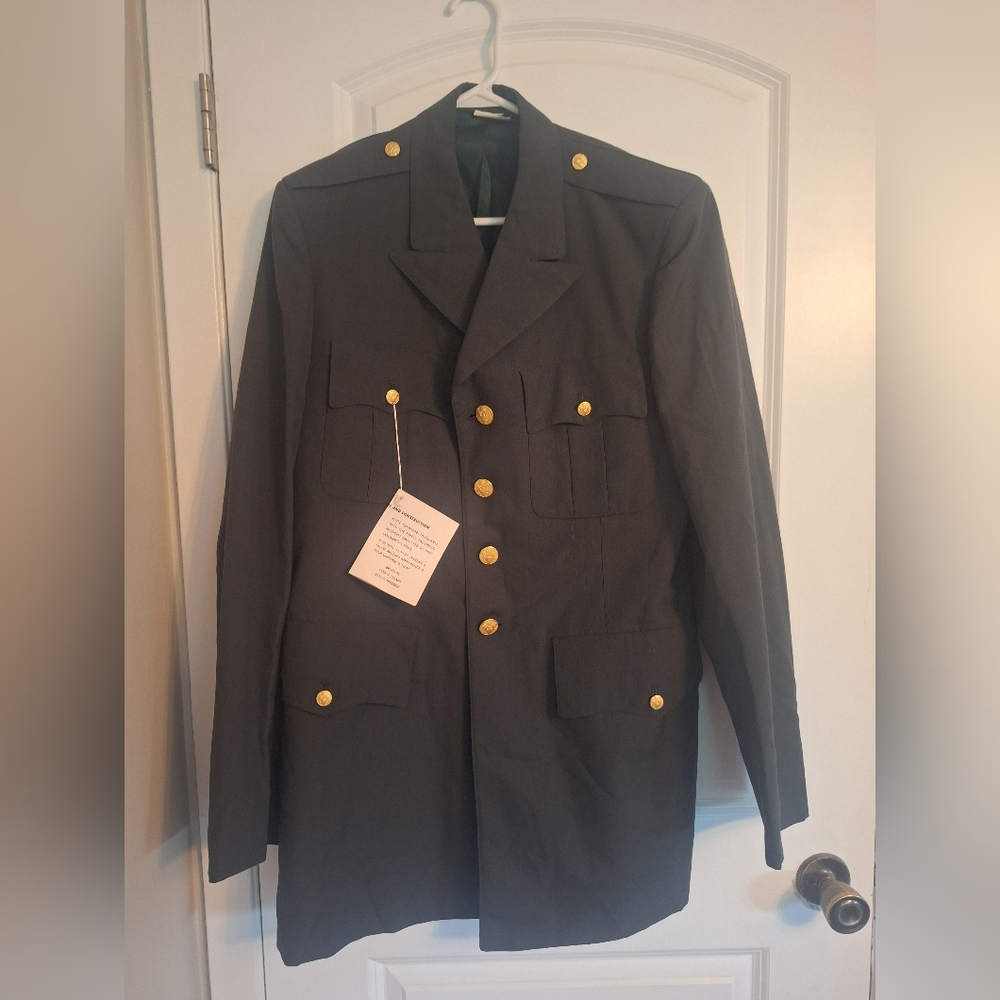 Unique Vintage Green Military Jacket with Gold Accents